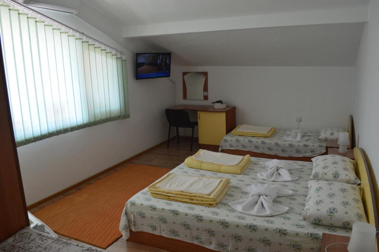 Hotel Yanis Černomorec Exteriér fotografie