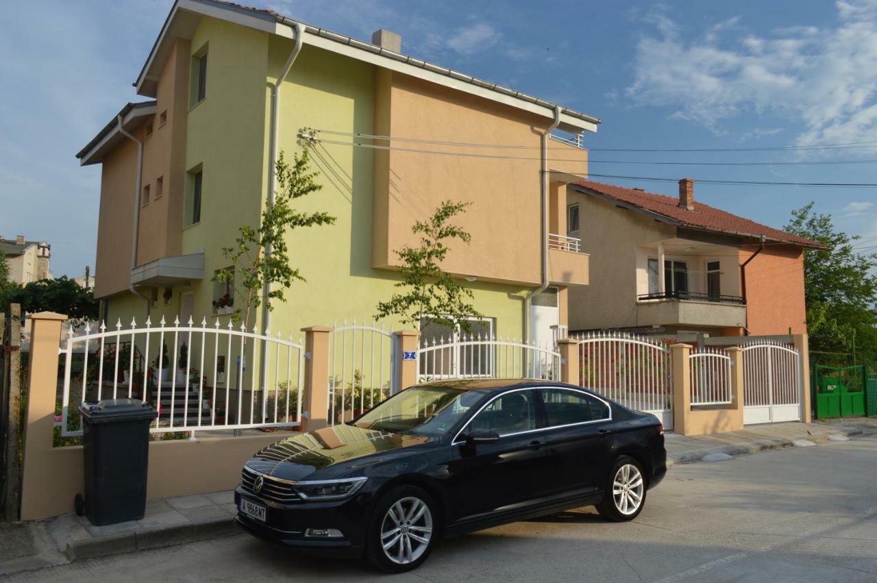 Hotel Yanis Černomorec Exteriér fotografie